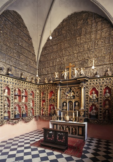 Golden Chamber, St., Saint, Saint