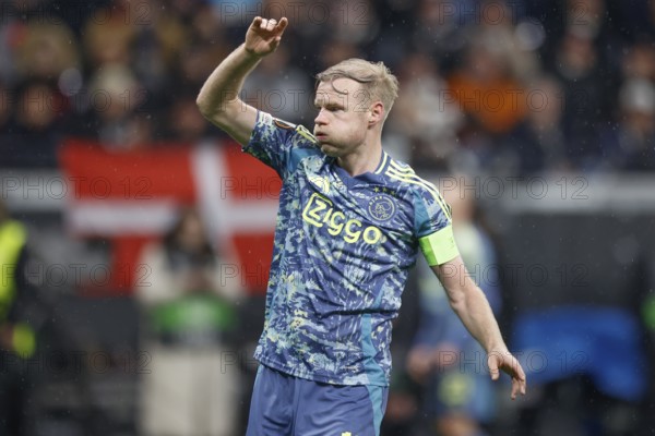 Football, Europa League, Round of 16 second leg, 2024/2025, Eintracht Frankfurt vs. Ajax Amsterdam, 13/03/2025, Frankfurt Stadion, Frankfurt, Germany, Captain Davy KLAASSEN (Ajax Amsterdam, 18), Europe