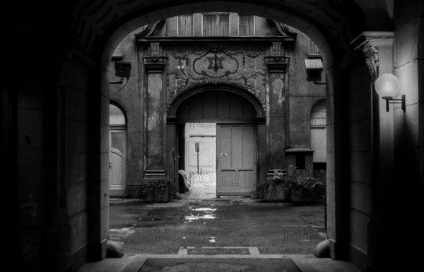 Germany, Berlin, 30 October 1990, Entrance to the Orthodox Jewish Community Adass Yisroel in Tucholskystraße, Europe
