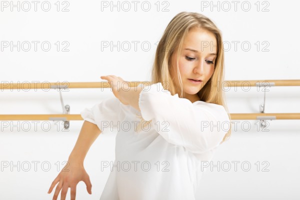 An image of a female dancer in action