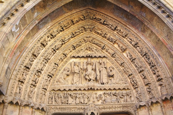 Cathedral of Leon door gothic arch in Castilla at Spain