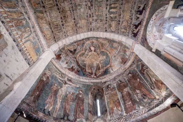 Gothic paintings, apse, Church of San Martín de Tours, Gazeo, Álava, Spain, Europe