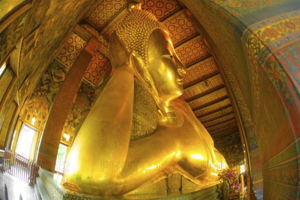 Wat Pho - Amusement Park Hotels Death of Buddha Buddha (Thailand Bangkok). Shooting Location: Bangkok, Thailand, Asia