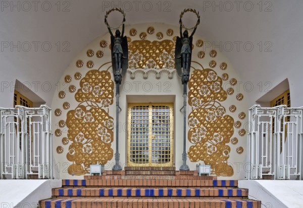 Ernst Ludwig House, 1901 by Joseph Maria Olbrich, main portal