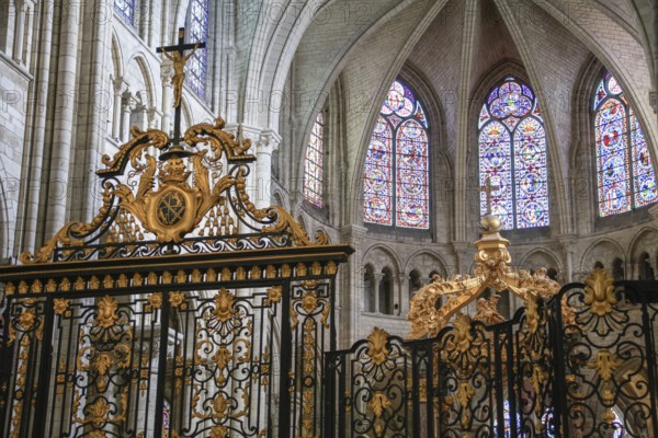 Saint-Etienne Cathedral, first Gothic cathedral, Sens, Burgundy, Yonne department, Bourgogne-Franche-Comte region, France, Europe