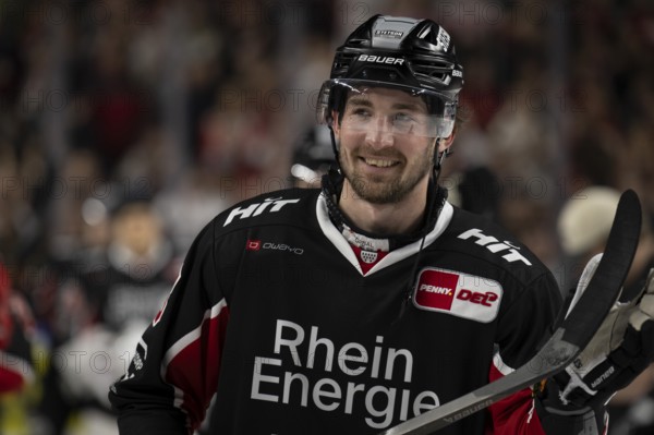 Laura Dick Cologne, LanxessArena, North Rhine-Westphalia, Adam Almquist (Cologne Sharks, #53), PENNY DEL, Cologne Sharks-Nuremberg Ice Tigers on 26/11/2024 at the LanxessArena in Cologne Germany