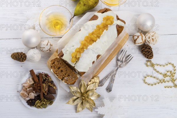 French Christmas cake