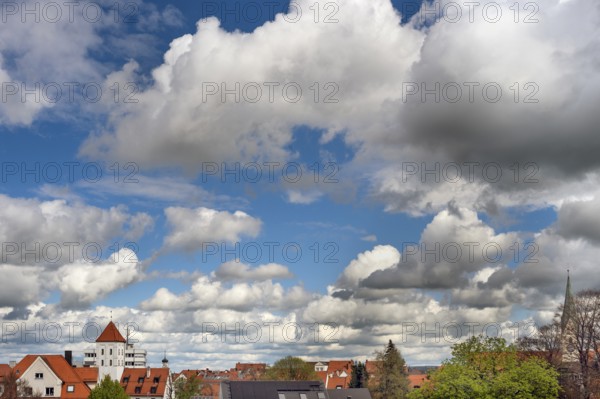 Cumulus, cumulus, cluster clouds or cumulus clouds, over the Waisentor in Kempten, Allgäu, Swabia, Bavaria, Germany, Europe