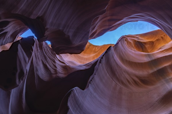 A picture of the rock formations of the Lower Antelope Canyon
