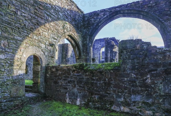 Ruins of the Gothic-style Pont-Christ chapel on the banks of the Elorn, La Roche-Maurice, Finistere Penn-ar-Bed department, Brittany Breizh region, France, Europe