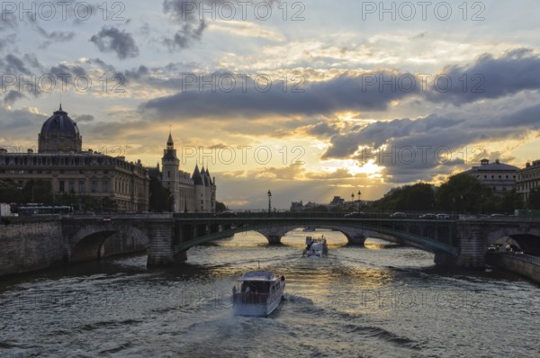 Summer twilight over the River Seine in Paris, France, Europe