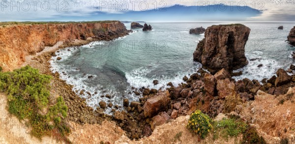 Rocky coastline in the Costa Vicentina natural park at the Atlantic Ocean at the Algarve, Portugal, Europe