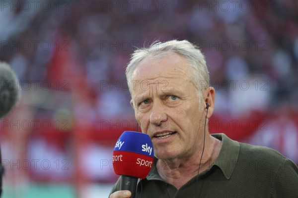 Coach Christian Streich (SC Freiburg) at the match of the 1st FBL: 23-24: 33rd Sptg. SC Freiburg, 1. FC Heidenheim DFL REGULATES PROHIBIT ANY USE OF PHOTOGRAPHS AS IMAGE SEQUENCES AND/OR QUASI-VIDEOn Photo: Joachim Hahne/johapress