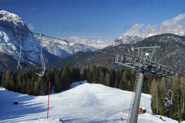Cable car Malón-Monte Agudo, AURONZO D'INVERNO, winter, ski, Dolomites, Auronzo di Cadore, Veneto region, Province of Belluno, Auronzo, Italy, Europe