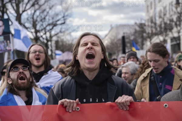 17.03.2024, Berlin, Germany, Europe, Thousands of people protest in front of the Russian Embassy on Unter den Linden in Berlin's Mitte district under the title, Europe