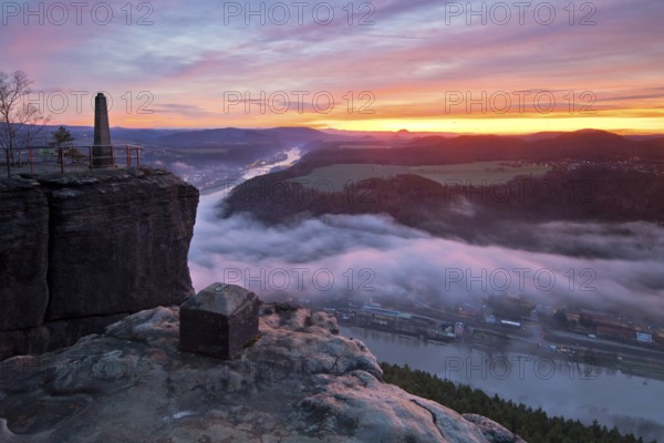Morning fog and twilight over the Elbe valley at Lilienstein, Saxon Switzerland National Park, Germany, Europe