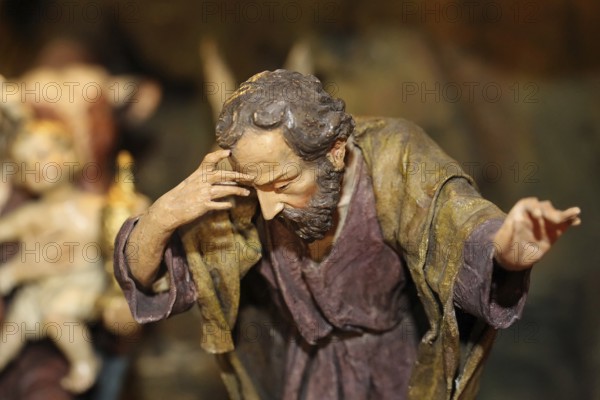 Cot figure, Joseph