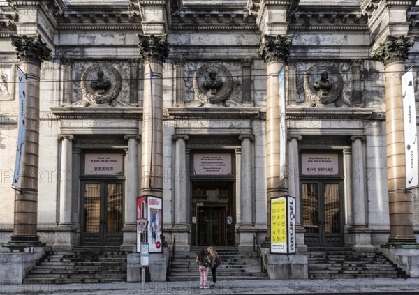 Brussels Old Town, Brussels Capital Region, Belgium, 12 20 2019, Tourists at the entrance of the Royal Museum of Fine Arts of Belgium, Europe