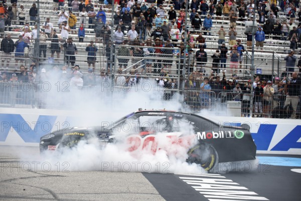 Christopher Bell wins the SciAps 200 in Concord, NH, USA, North America
