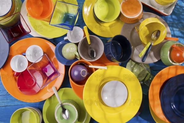 Presentation of mixed accessories for a colorful kitchen
