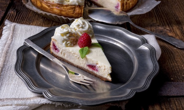 Fresh and delicious raspberry cream pie