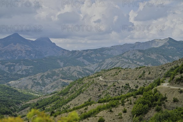Hotova Dangell national park main road. It is a rough roundcourse which becomes very dangerous in the the middle of the track