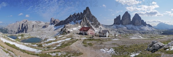 Panoramic view, Three Peaks, Paternkofel, Dreizinnenhütte, Bödenseen, Sesto Dolomites, South Tyrol