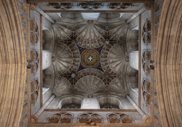Canterbury, Cathedral, view into the crossing tower with fan vaults