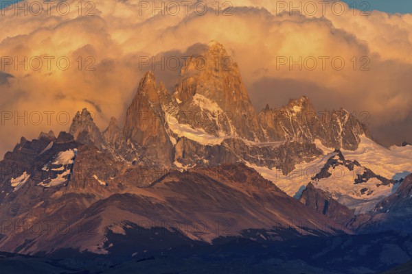 Mount Fitz Roy in the morning light in Los Glaciares El Chaltén National Park, Santa Cruz, Argentina, South America
