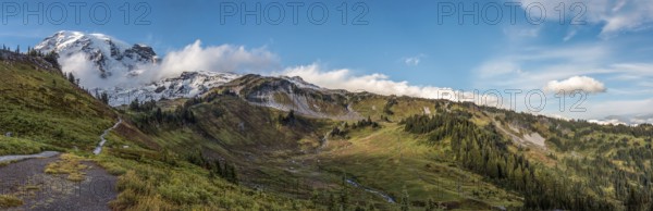 View on the magnificent Mount Rainier from Paradise Vista trail, USA, North America