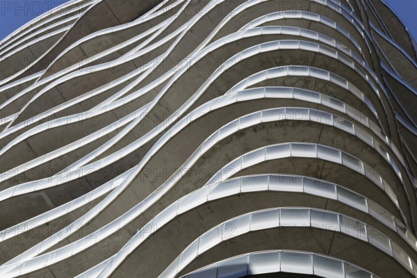 Architecture, curved balcony of an apartment complex, Montreal, Province of Quebec, Canada, North America