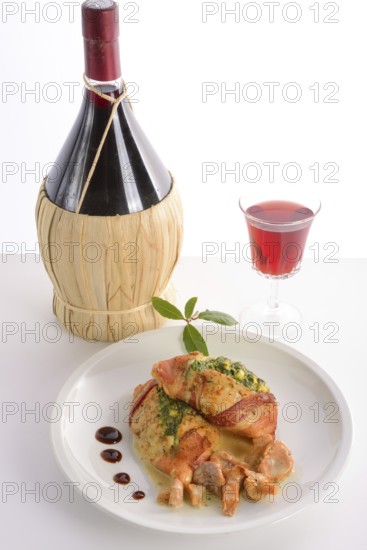 Full chicken's breast with ham and spinach