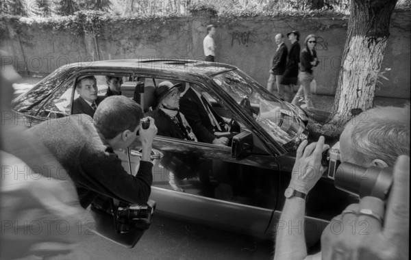 Germany, Berlin, 16 May 1992, burial of Marlene Dietrich at the Waldfriedhof in Friedenau, Hildegard Knef, Europe