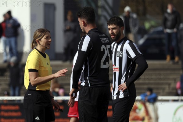 FIFA referee Karoline Wacker (Backnang) warned Fabio Liserra (FC 08 Villingen) to slow down in front of his sending-off in the SW 24-25 RL match: 22nd Sptg: FC 08 Villingen vs KSV Hesse Kassel, Villingen-Schwenningen, Germany / Germany