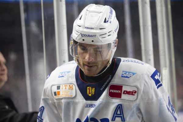 LanxessArena, Cologne, North Rhine-Westphalia, Jordan Szwarz (Adler Mannheim, #14), PENNY DEL, Kölner Haie- Adler Mannheim on 22/09/2024 at the LanxessArena in Cologne Germany