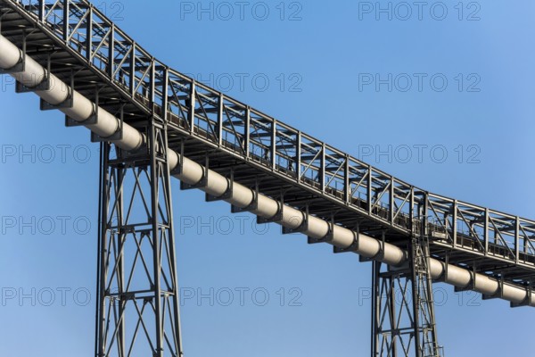 Pipeline for industrial purposes, symbolic photo for transport, industrial construction, security of supply Austria