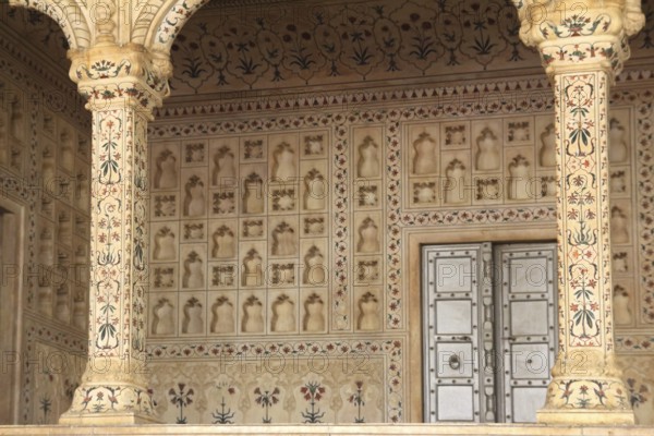 Place of Raja in red Agra Fort palace