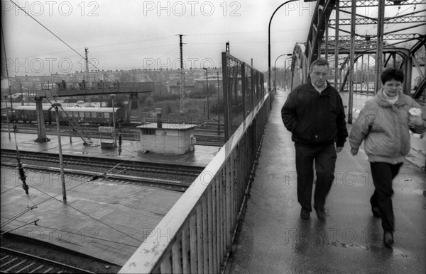 Germany, Eberswalde, 25/03/1992, Eberswalde railway station, bridge, Europe
