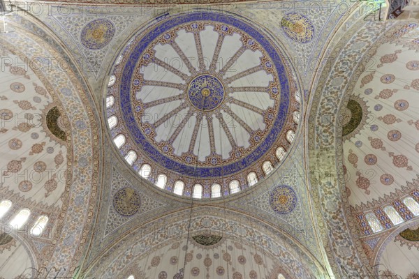 Fatih Mosque, Fatih Camii, Conqueror Mosque, Fatih district, Istanbul, European part, Turkey, Detailed decorations and ornate patterns on the inside of the dome in a mosque, Istanbul, Istanbul province, Turkey, Asia