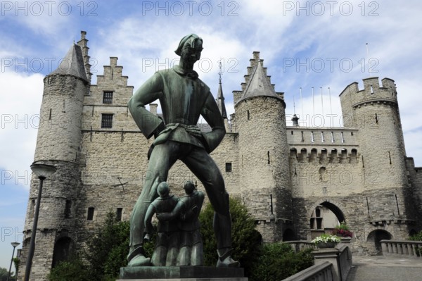 Long Wapper monument in front of the museum, Het Steen Castle, Antwerp, Anvers, Flanders, Belgium, Benelux, Europe