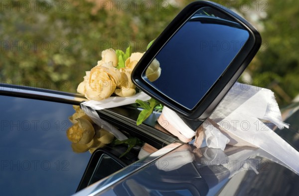 Wedding car decoration - bunch of artificial roses