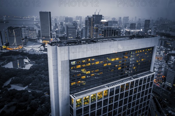 Tokyo night view seen from the observation deck of the Caretta Shiodome. Shooting Location: Tokyo metropolitan area