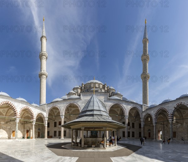 A picture of the courtyard, or sahn, of the Fatih Mosque, in Istanbul