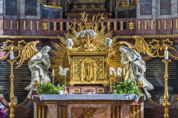 Tabernacle on the main altar of the Roman Catholic Church of St Verena, Bad Wurzach, Allgäu, Baden-Württemberg, Germany, Europe