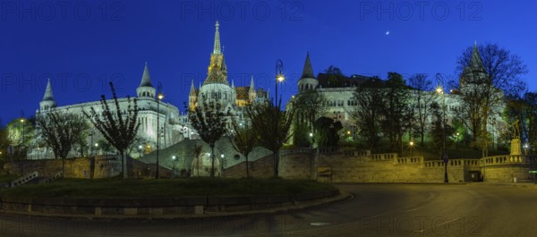 A picture of the Fisherman's Bastion at night
