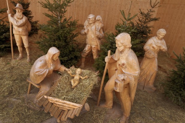 A life-size hand-carved nativity scene scene can be seen in Strobl in the Saltkammergut region during the Christmas season. Austria