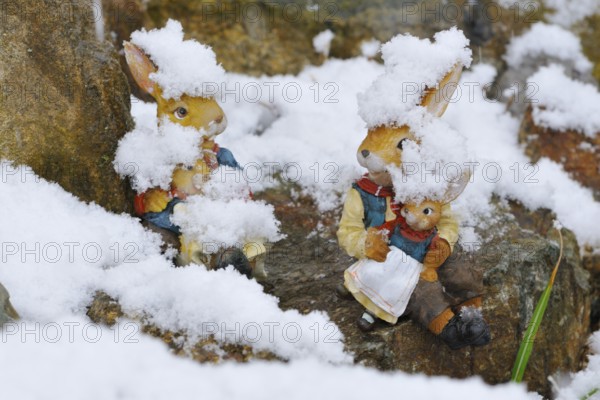 Easter in the snow, Easter bunnies in the snow
