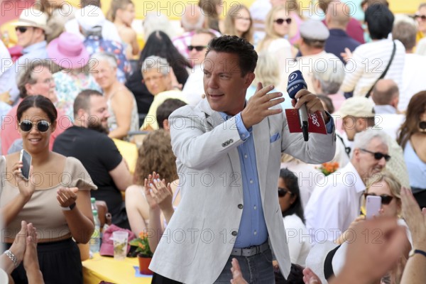 Entertainer) in the ARD TV programme