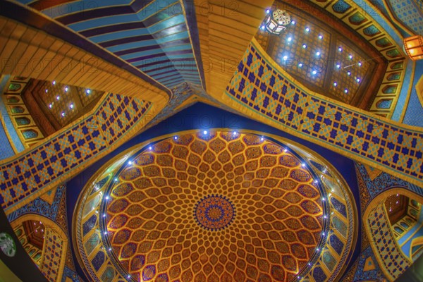 Ibn Batta Mall (UAE UAE). Shooting Location: Dubai