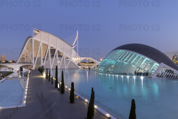 IMAX cinema L'Hemisfèric, behind science museum Prinz Philip, Ciutat de les Arts i les Ciències, landscaped park in the city centre, Valencia, Andalusia, Spain, Europe